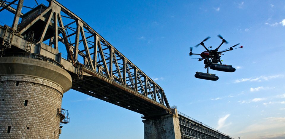 Drones para monitorear estructuras